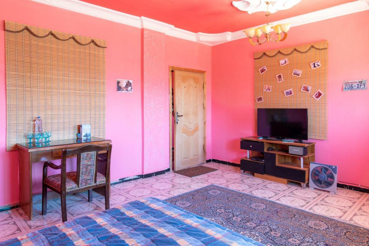 Bedouin Pink Ecohouse Wadi Musa Exterior photo