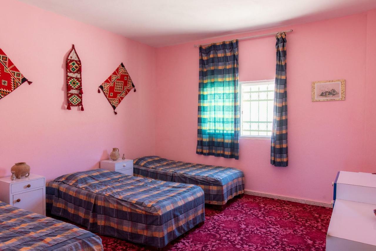 Bedouin Pink Ecohouse Wadi Musa Exterior photo
